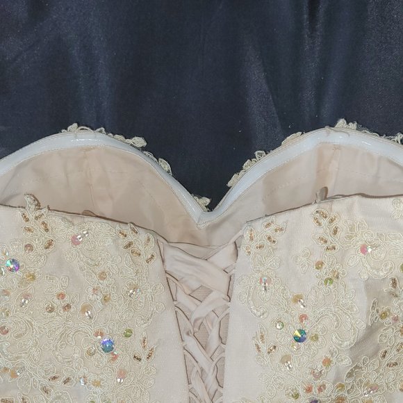 Homecoming dress - Picture 2 of 5